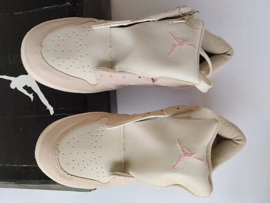 Tênis  NIKE Jordan Low