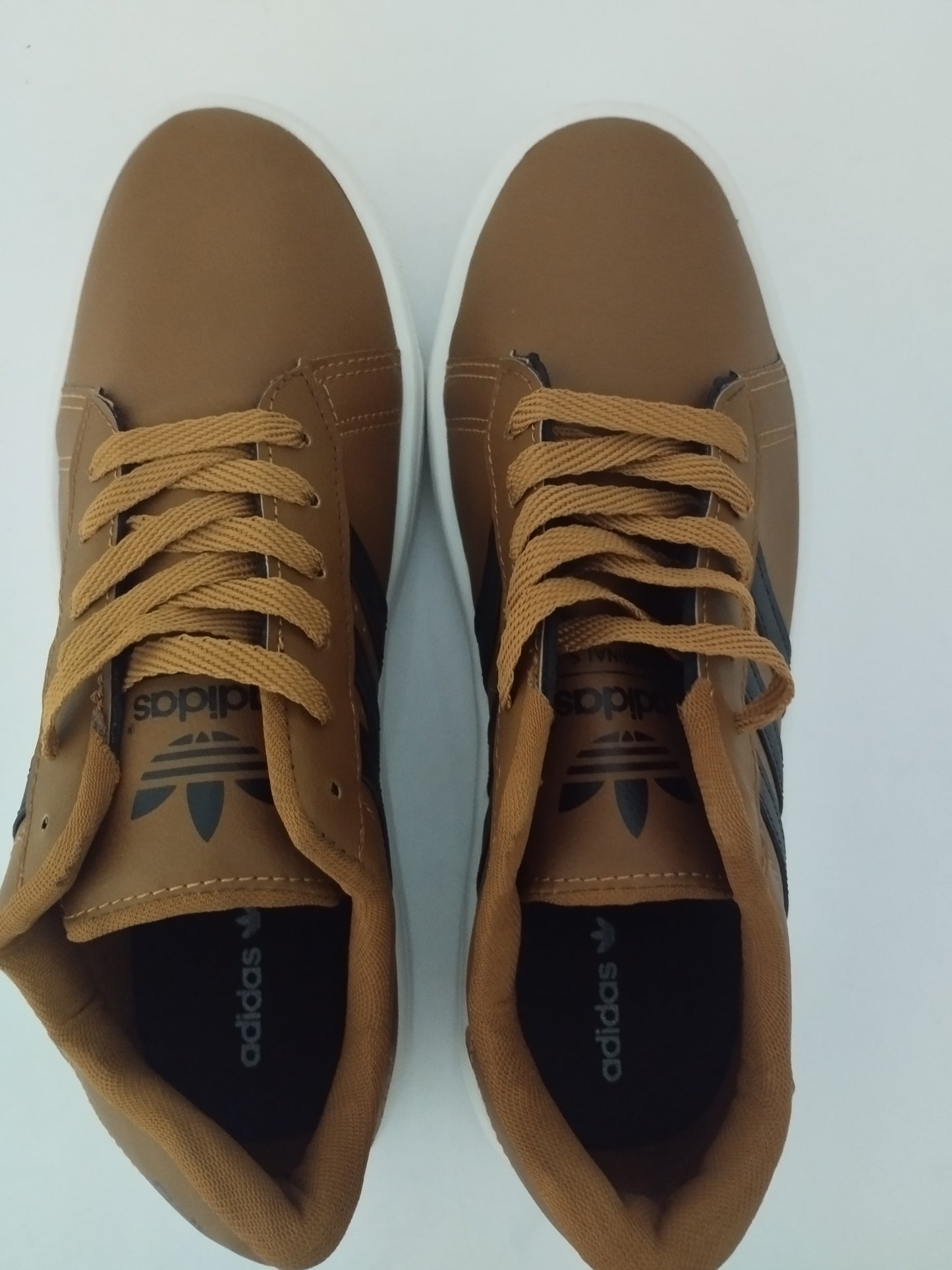 Tênis ADIDAS