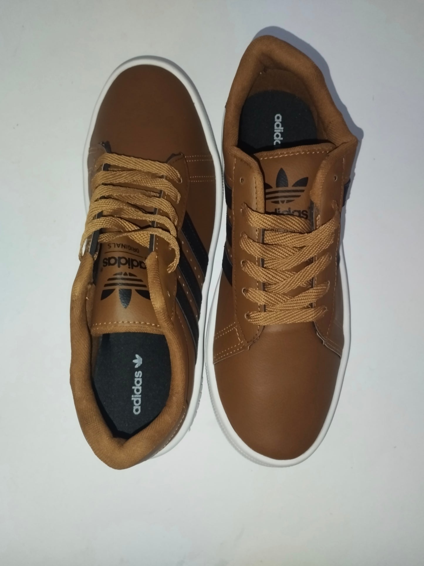 Tênis ADIDAS