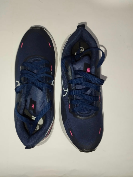 Tênis Feminino  Nike Trial