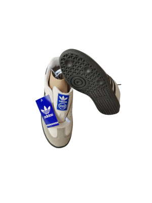 Tênis Adidas