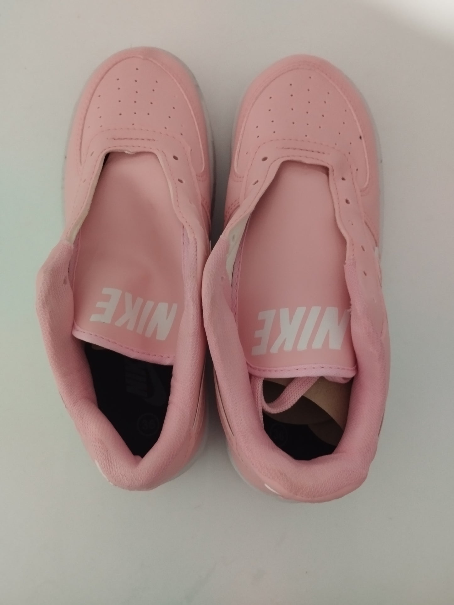 Tênis NIKE