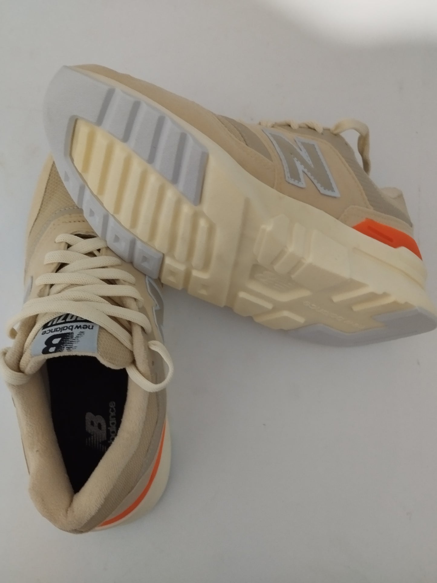 Tênis Nike New Balance