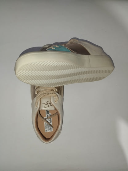 Sapatenis Feminino de couro casual