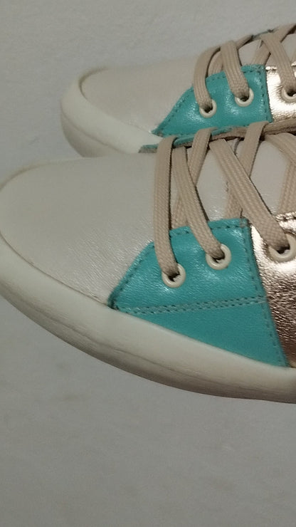 Sapatenis Feminino de couro casual